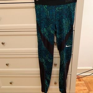 Nike women’s dri fit leggings - size M